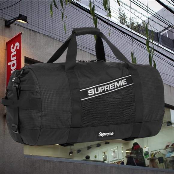 Supreme 3D Logo Duffle Bag black - Picture 1 of 6